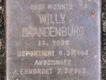 Stolperstein für Willy Brandenburg.