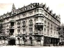 Das Hotel „Zum Graf Reden“ im oberschlesischen Königshütte, das der Vater von Edgar Wachsmann führte Bild: privat