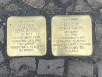 Stolpersteine für Elfriede und Werner Schaumann. Foto: Eric Strohmeier-Wimmer