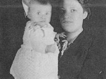 Jack und Hildegard Kruschke mit ihrer Tochter Helen. Copyright: Privatbesitz