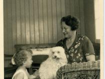 Margarete Lichtwitz und ihr Enkel Heinz ca. 1936, Foto von Henry Foner
