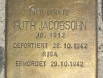 Stolperstein für Ruth Jacobsohn.