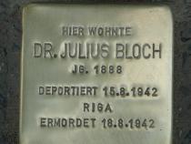 Stolperstein Dr. Julius Jonas Bloch, Juni 2013; Bild: Stolpersteine-Initiative CW, Siebold