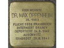 Stolperstein für Dr. Max Oppenheim, Foto: H. J. Hupka