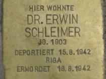 Stolperstein Dr. Erwin Schleimer, Bild: H.-J. Hupka