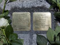 Stolpersteine Hans und Ruth-Judith Goslar - Foto: Anne-Frank-Zentrum Berlin