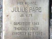 Stolperstein für Julius Pape.